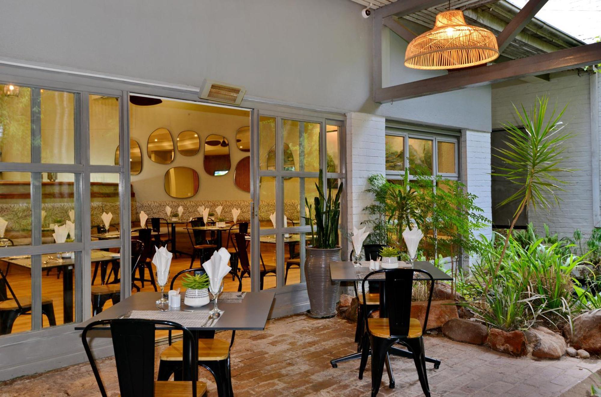 Cresta Lodge Harare Exterior foto
